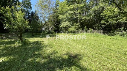 Prodej rovinaté zahrady 900m2, Stradonice u Pátku, okres Louny. - Fotka 3