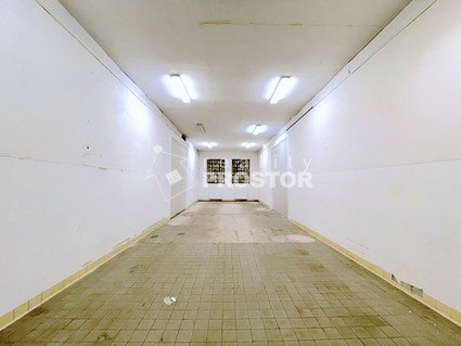 Pronájem skladu - komerčního prostoru 236m2 ve 3.NP s výtahem – Jirny, Tovární 26 Praha východ - Fotka 2