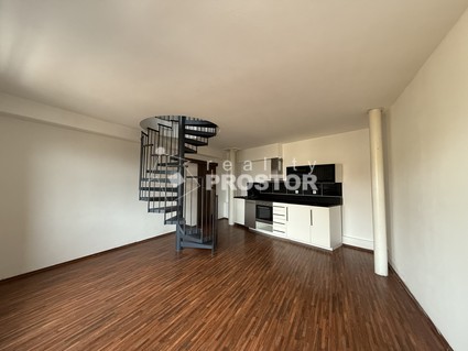 Exkluzivně nabízíme pronájem mezonetového bytu 2+kk, 61,02 m2, ve 3.NP, ul. Náměstí Míru, Mělník - Fotka 8