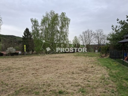Prodej stavebního pozemku 900m2 v obci Svinaře, okr. Beroun - Fotka 8