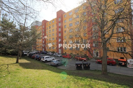 Exkluzivně nabízíme pronájem bytu 2+1/L, 60m2, Přesličková, Praha 10 - Fotka 1