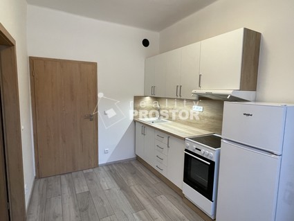 Exkluzivně nabízíme pronájem bytu 2+kk, 37,3m2, ul. Čimická, Praha 8 - Fotka 3