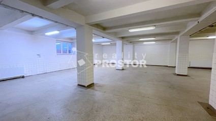 Pronájem skladu 179 m² v 1.patře s výtahem – Jirny, Tovární 26 Praha východ - Fotka 2