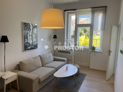 Pronájem bytu 2+kk/B, 39m2, Praha 5 - Smíchov, ul. Na Václavce - Obývací pokoj