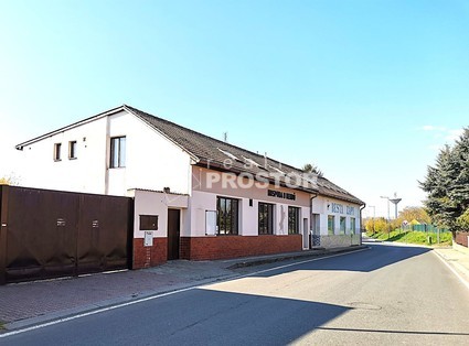 Prodej dvoupodlažního objektu s nebytovým prostorem 260 m2, pozemek 861 m2, Zápy u Brandýsa n.Labem - Fotka 1