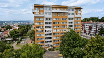 Prostorný byt 3+1/L, 77 m², Praha 9 – Prosek, ul. Pískovcová - Fotka 1