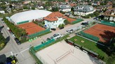 Exkluzivně nabízíme prodej sportovního areálu, tenis, restaurace, 3 bytové jednotky, nebyt.,atd..